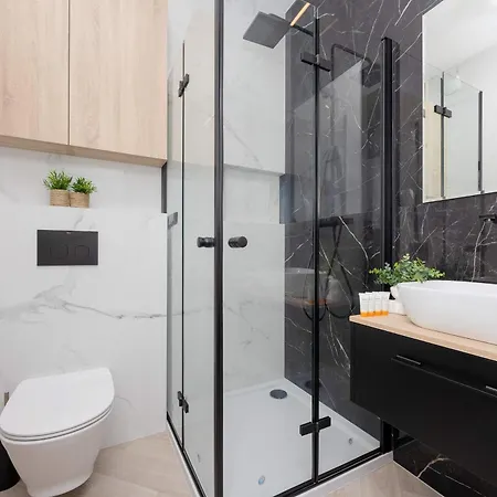 Grzybowska Stylish With Air Conditioning In Wola By Renters Apartmán *